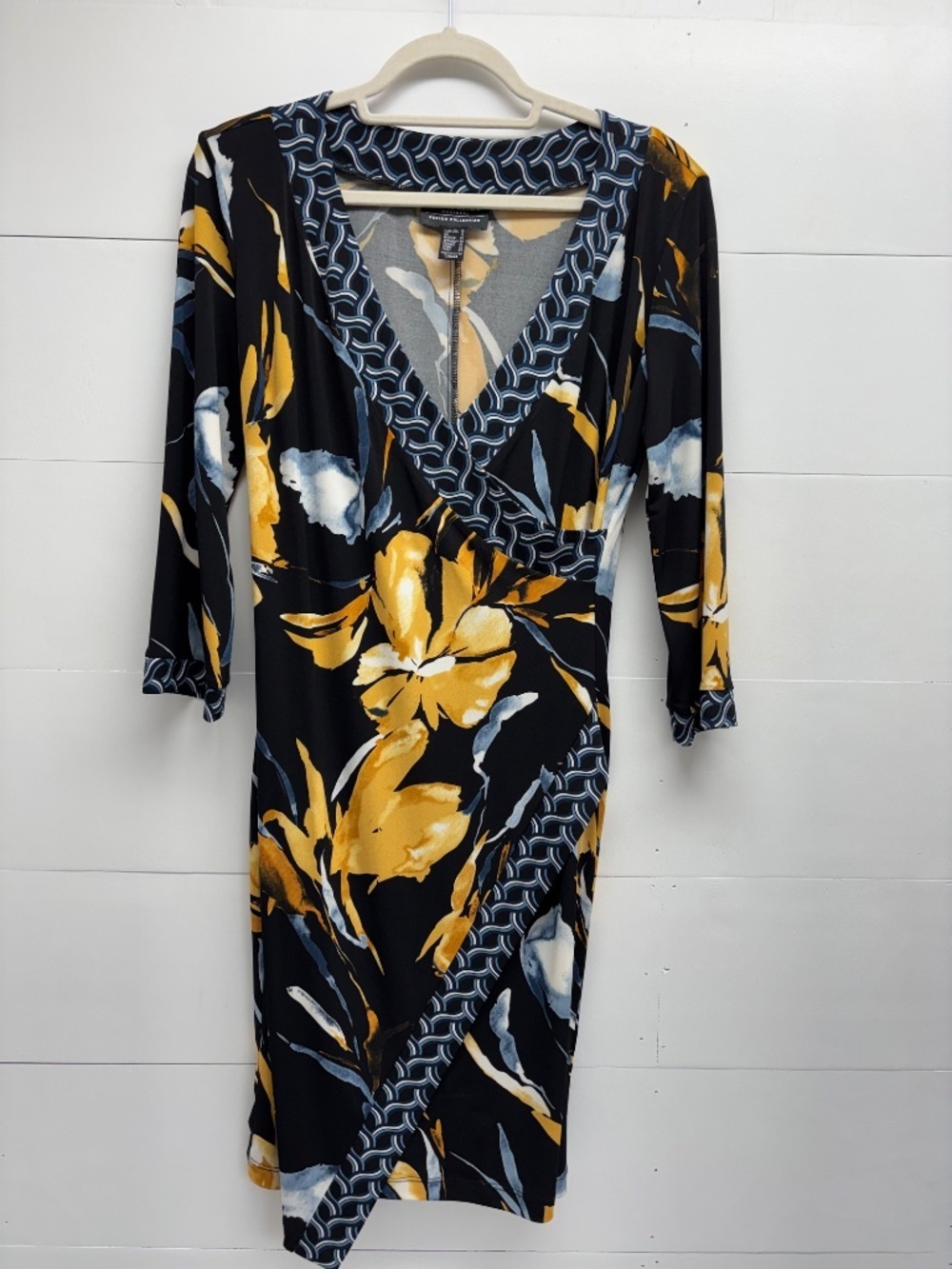 Frank Lyman design collection faux wrap dress black with yellow flowers size 10